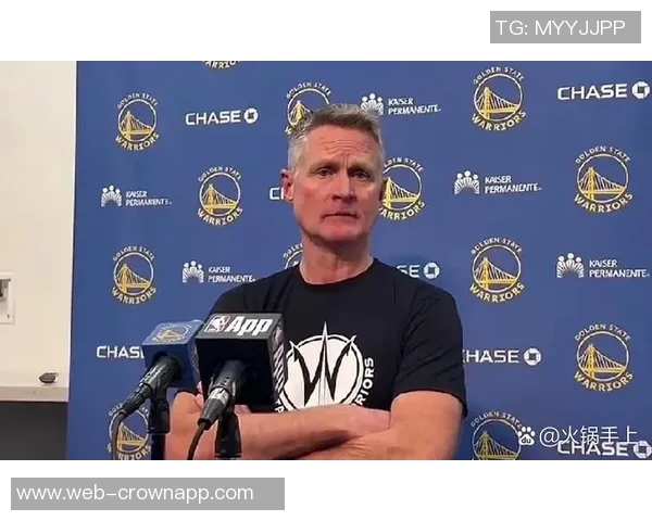 库里谈詹姆斯缺阵原因称其必定有正当理由想上场比赛