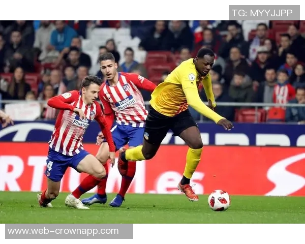 塞维利亚后卫对裁判判罚标准提出质疑认为马竞进球应判犯规 塞维利亚后卫对裁判判罚标准提出质疑认为马竞进球应判犯规